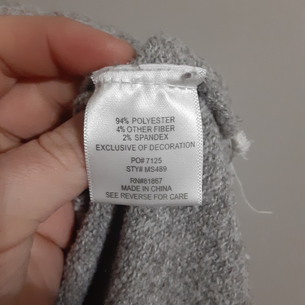 Small Sweater - Picture 5 of 6